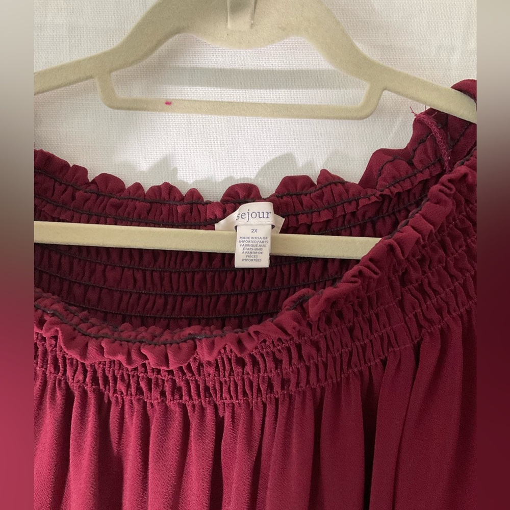 Sejour off the shoulder top in maroon